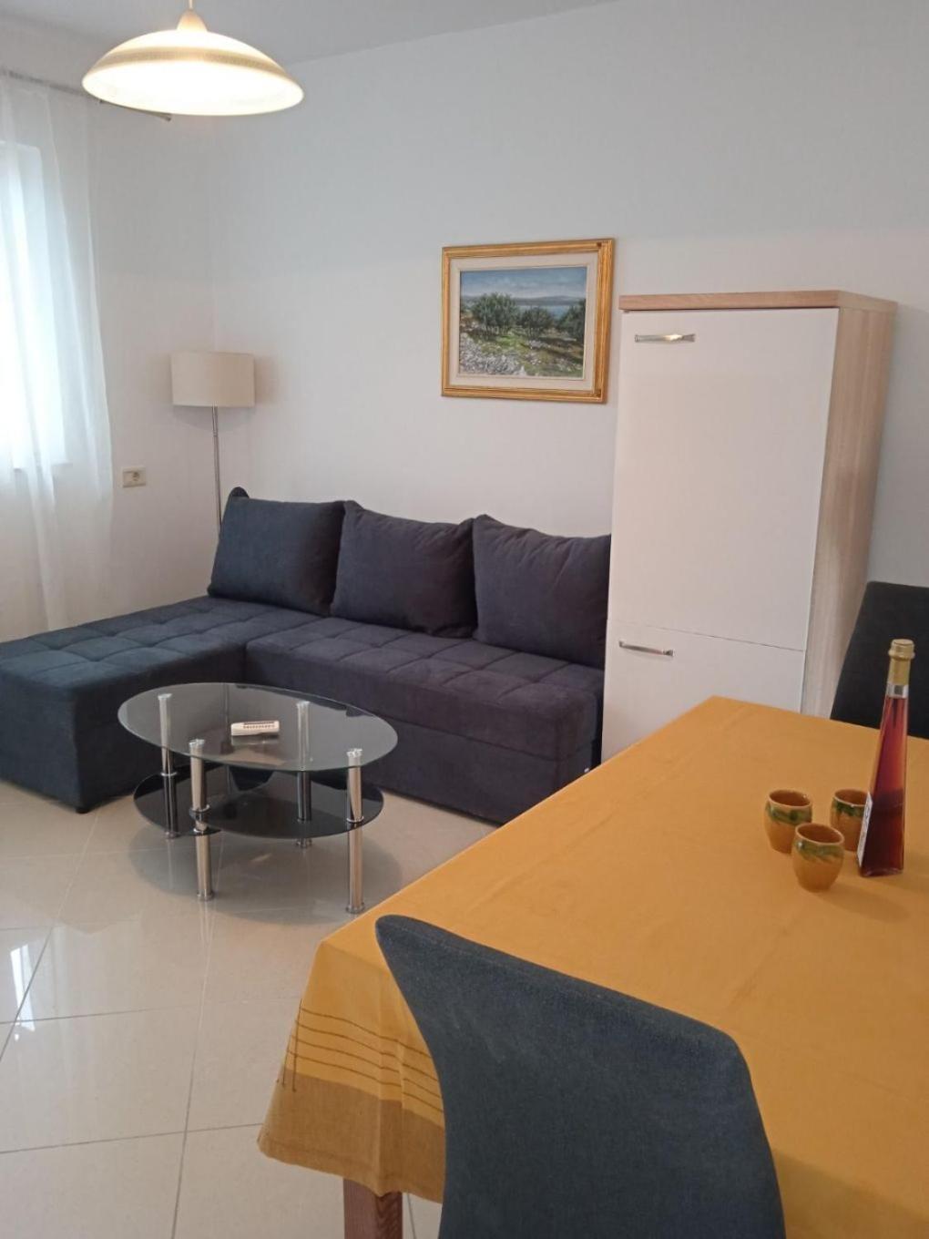 Apartments Griv - Close To The Sea 발룬 외부 사진